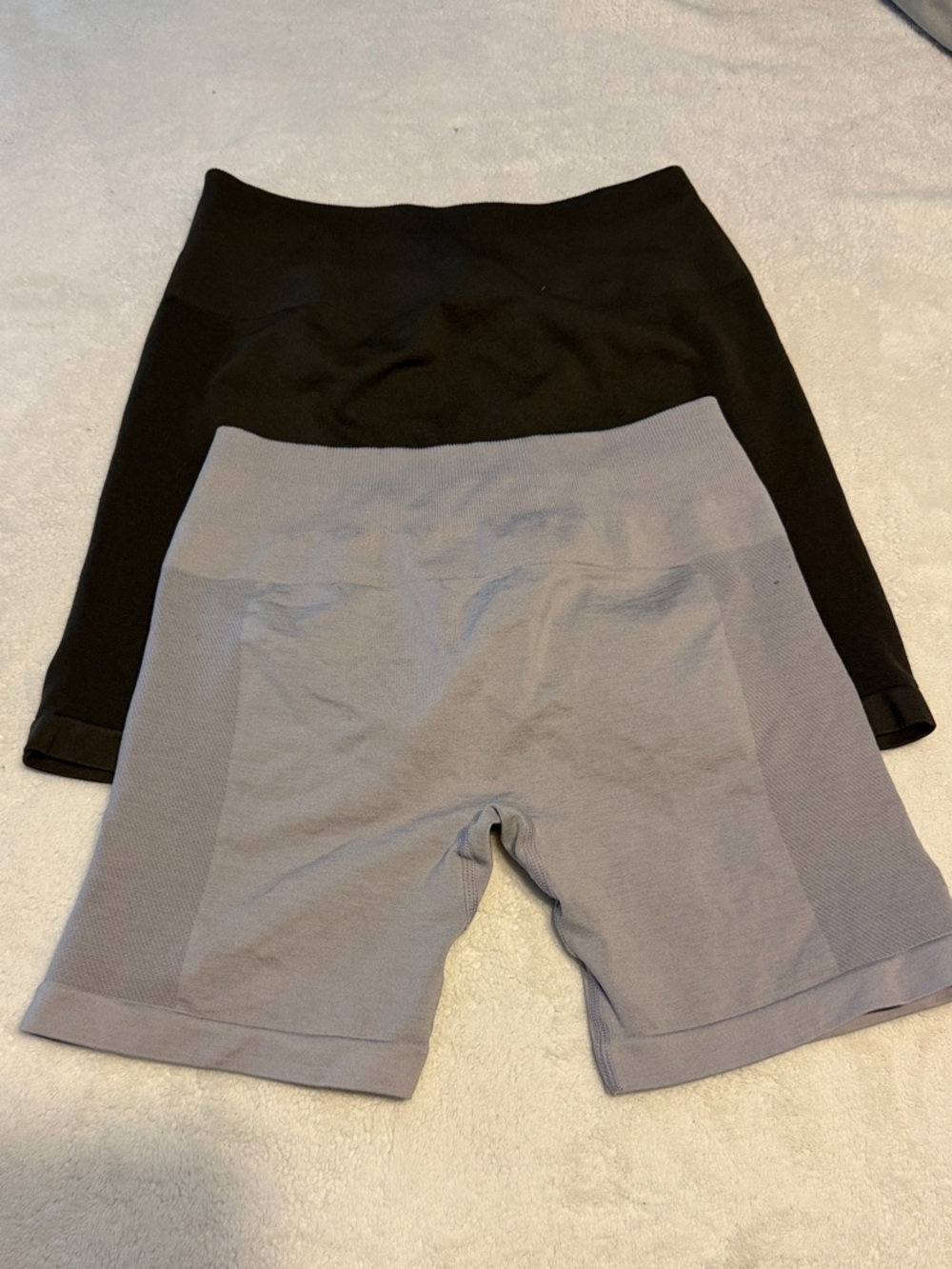 Aurola Seamless High-Waist Women’s Shorts - Black & Light Gray